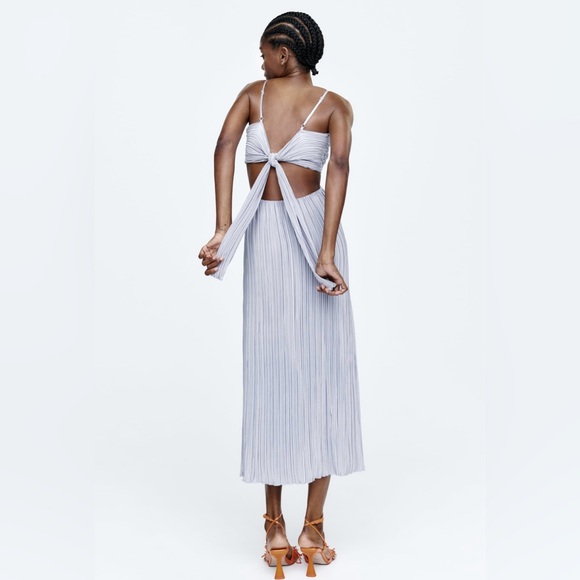 Zara - Cut Out Pleated Dress - Picture 5 of 6